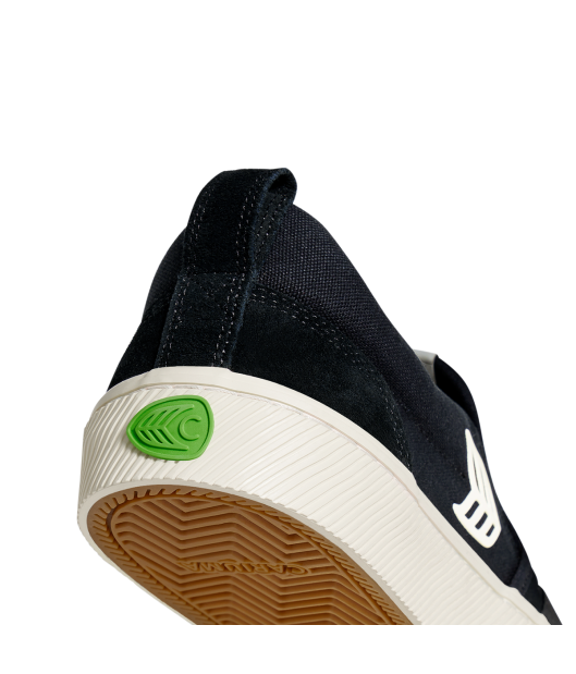 CARIUMA - Slip On Pro