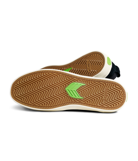 CARIUMA - Slip On Pro
